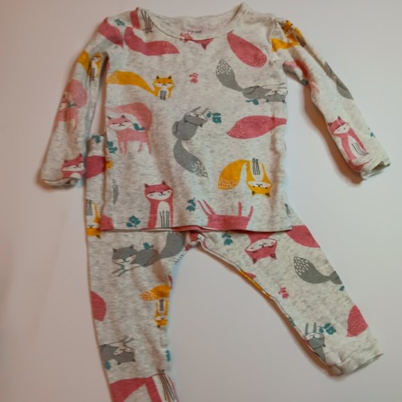 Baby Girls 12-18M Lot - Carters, Jumping Beans, Ruffle Butts, Burts Bees - Picture 8 of 8